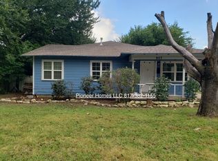 907 Walters Ln, Arlington, TX 76012