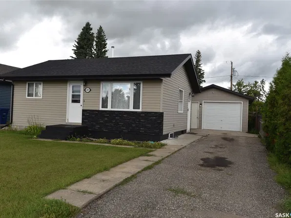 415 8th Avenue W, Nipawin, SK S0E 1E0