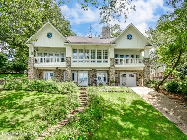 1140 Willow Way E, Alexander City, AL 35010