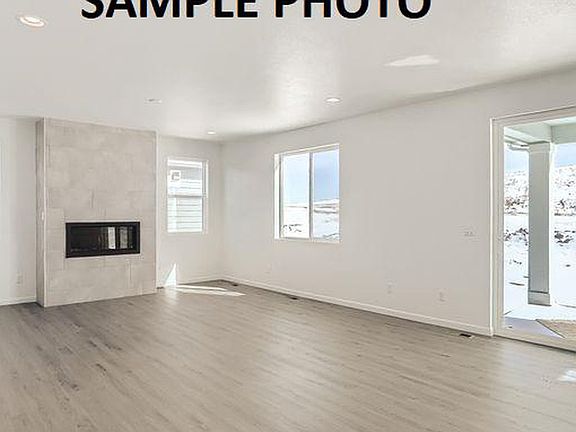 4th image of 2463 Cottongrass Ave