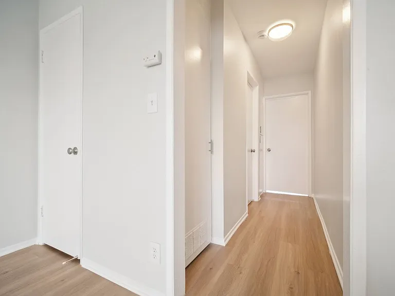 18411 Vincennes Street — Photo 22
