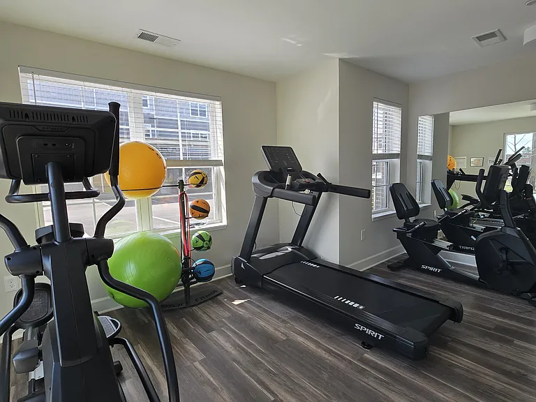 Amity Commons — Photo 15