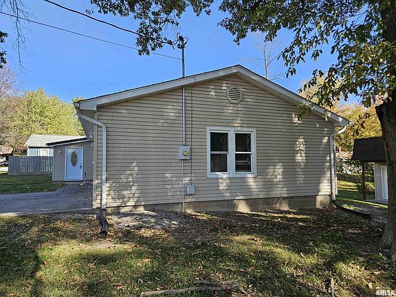 3rd image of 410 Royal St