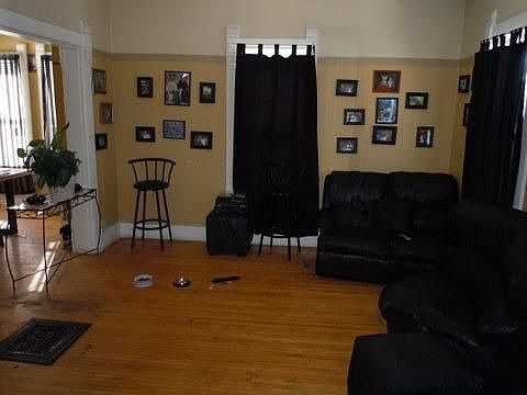 2nd image of 318 Milton Ave