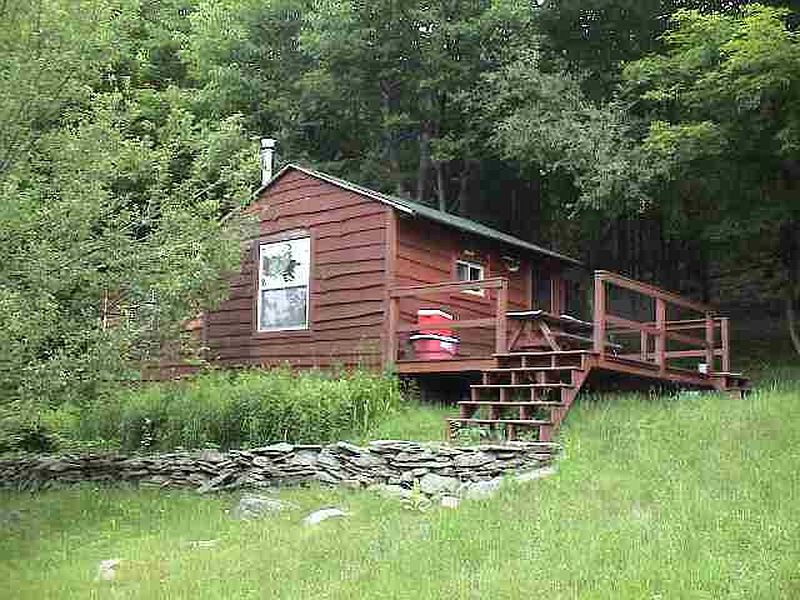 2nd image of 141 DEAD END Road