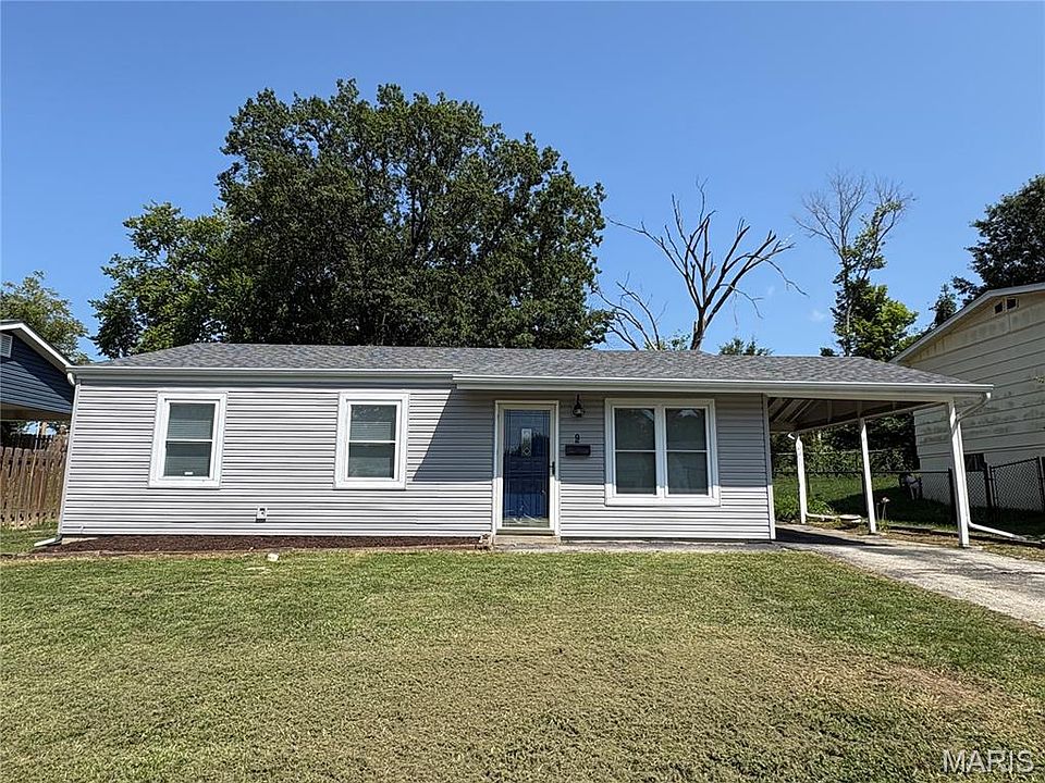 1st image of 9 Circle Dr