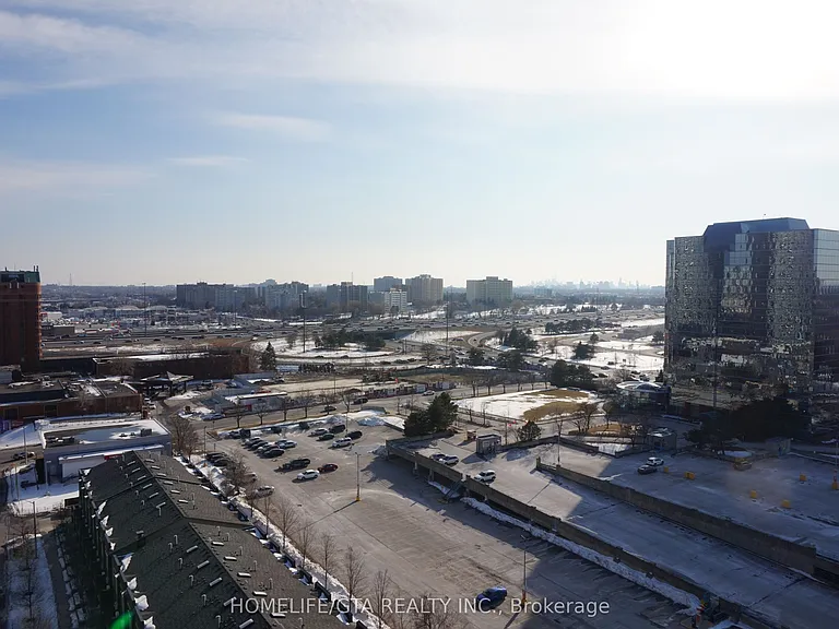 275 Village Green Sq #1522 — Photo 14