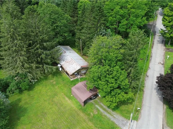 20 Quarry St, Cherry Valley, NY 13320