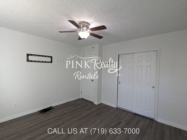 4026 Shelley Ave — Photo 11