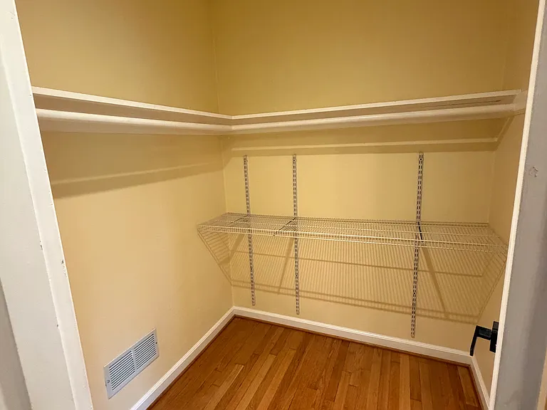5820 SW Nevada Ct — Photo 10