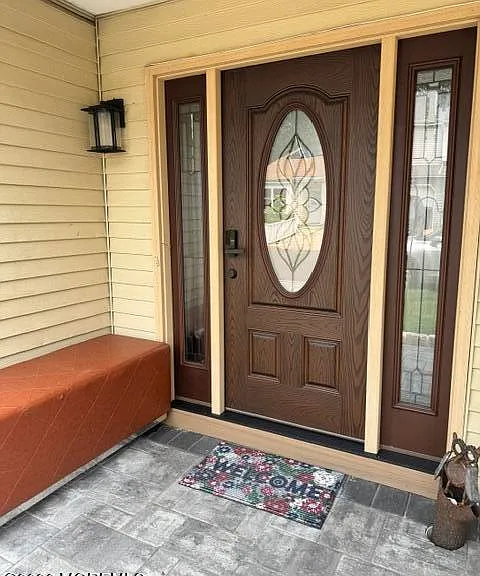 58 Thorne Ln — Photo 3