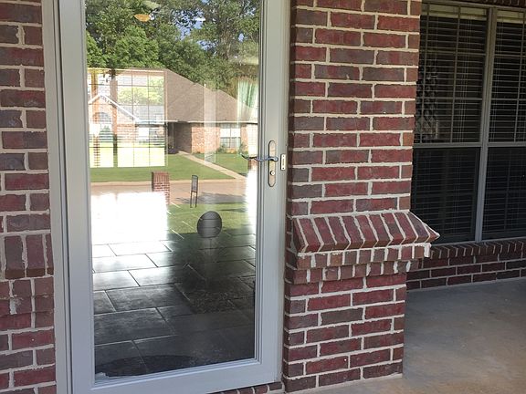5th image of 438 Meadowridge Cir