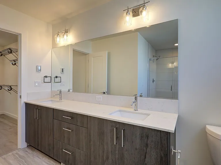 1330 E Spring St — Photo 11