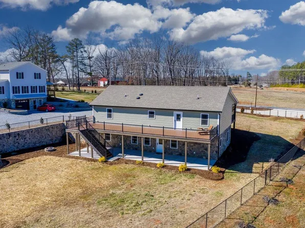 4625 Lowry Rd, Goode, VA 24556