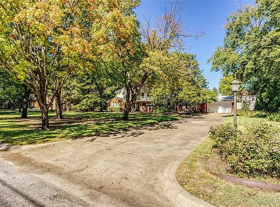 3rd image of 5943 Joyce Way