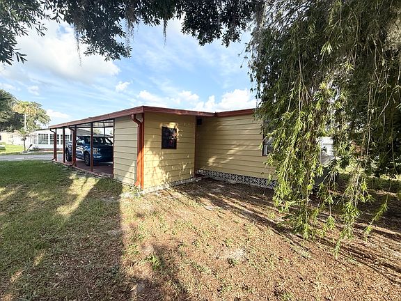 5th image of 4662 Yacht Ave