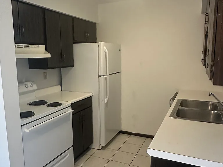 248 E Oak Cliff Ct #5 — Photo 6
