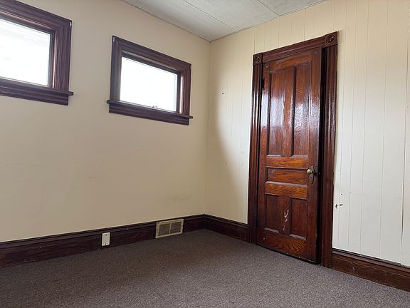 4th image of 626 29th St #1