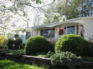 12 Farhills Dr, Athens, OH 45701