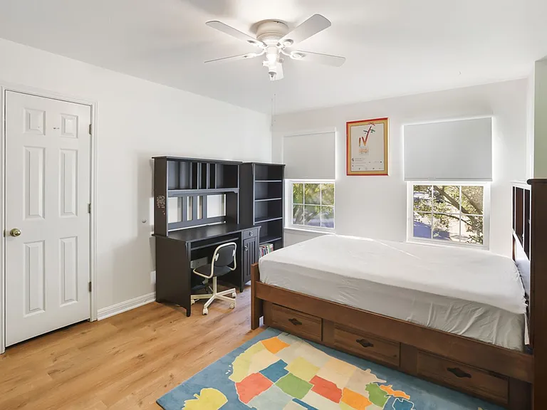 2911 Dason Ledge — Photo 36