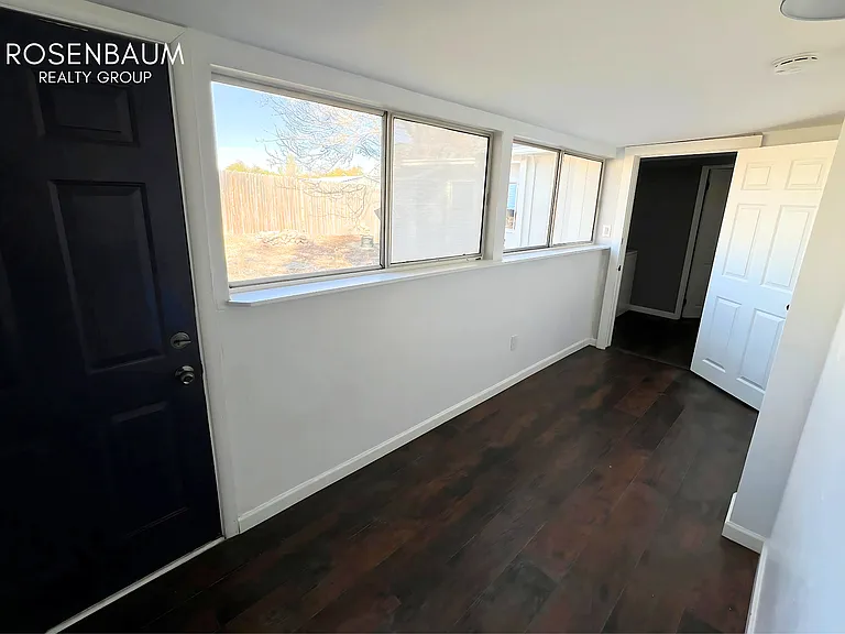 9858 S 8th St — Photo 12