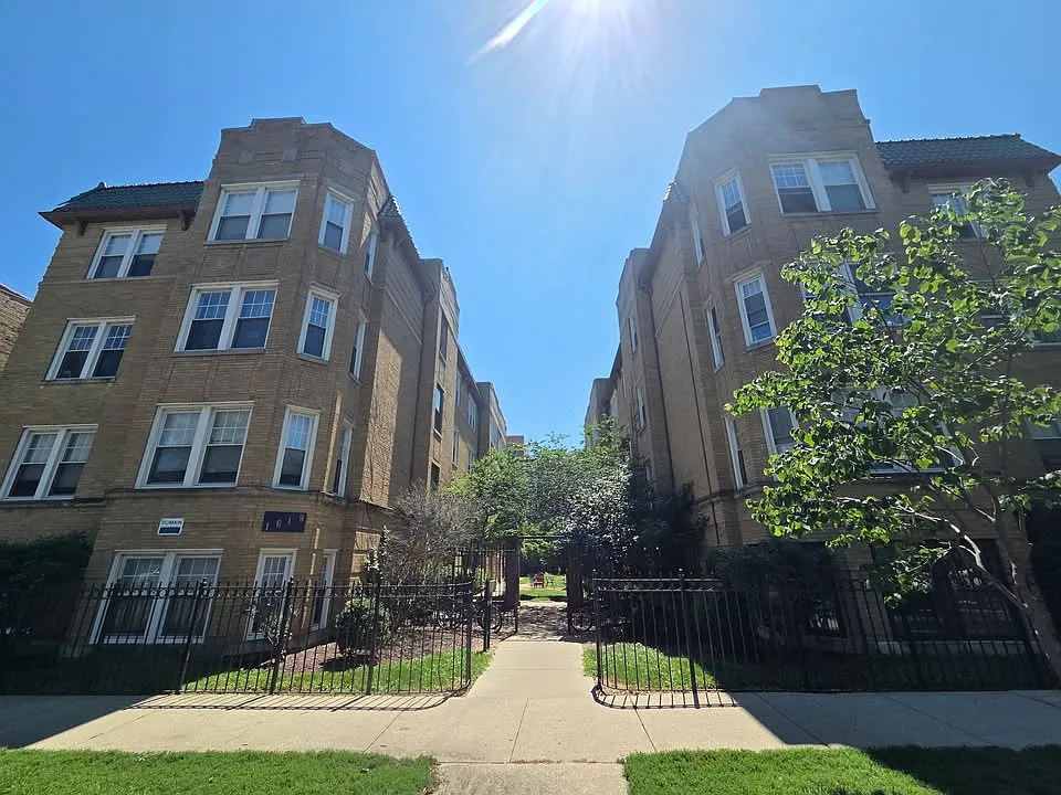 1627 W Farwell Ave #2N