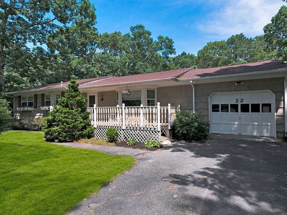 1st image of 22 Kennedy Dr