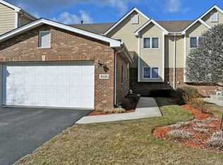 8428 Dunmore Dr, Tinley Park, IL 60487