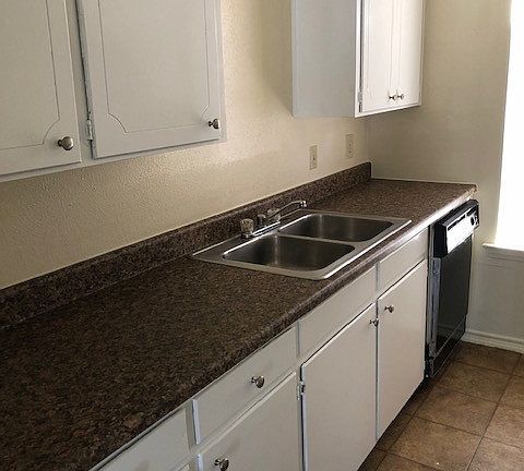 3rd image of 2126 Stella St APT 3