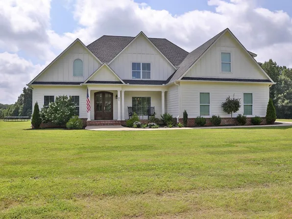 21 Connell Rd, Bradford, TN 38316
