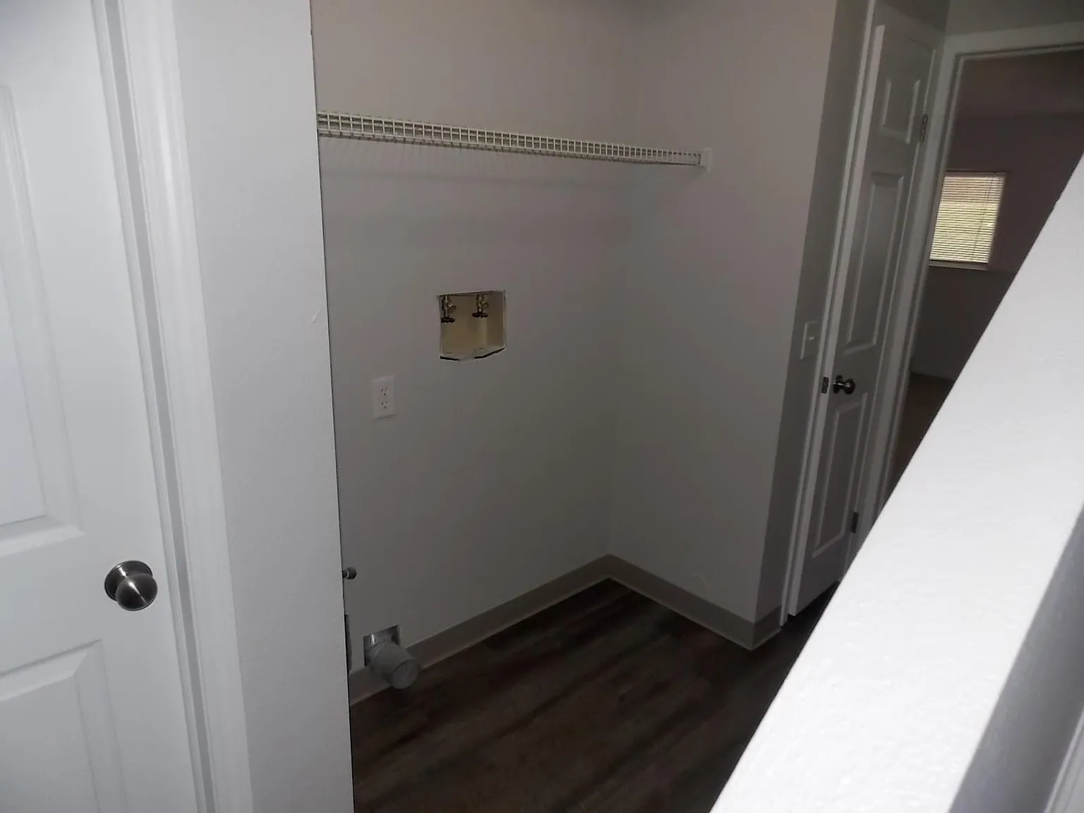 3 bed, 2.5 bath, 1800 sqft, $2,099 — Photo 4