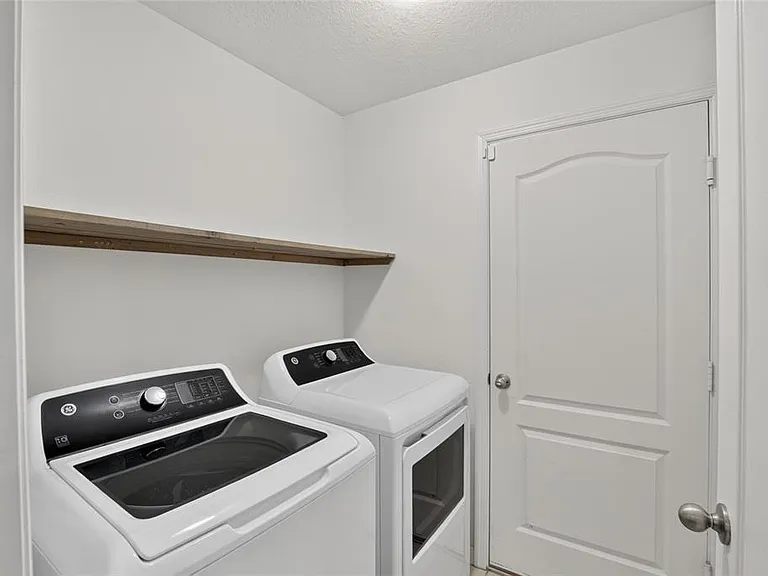 1115 Wynnmere Walk Ave — Photo 18