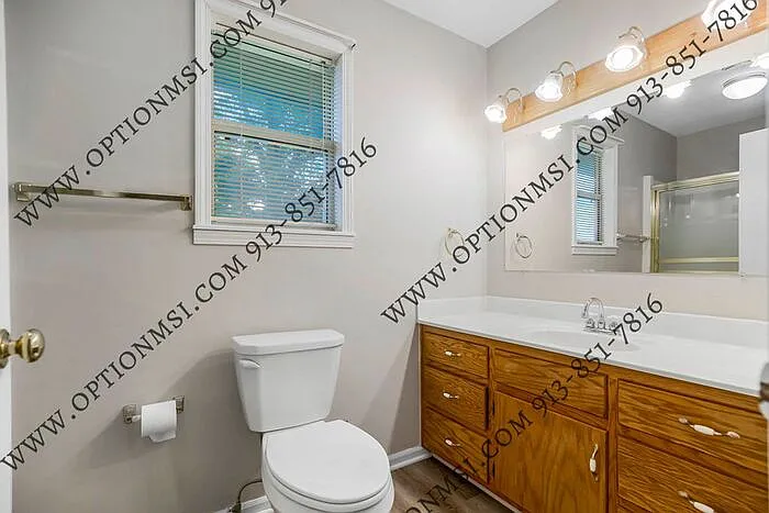 712 Harvey St — Photo 18