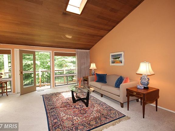 3rd image of 4414 Ossian Hall Ln