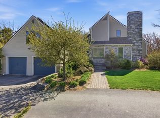 641 Salem End Rd, Framingham, MA 01701