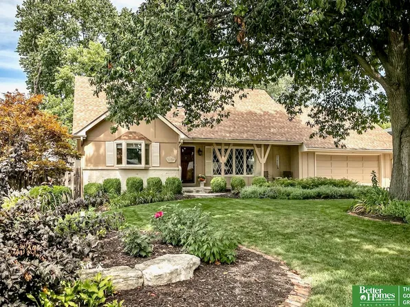 12718 Gold St, Omaha, NE 68144