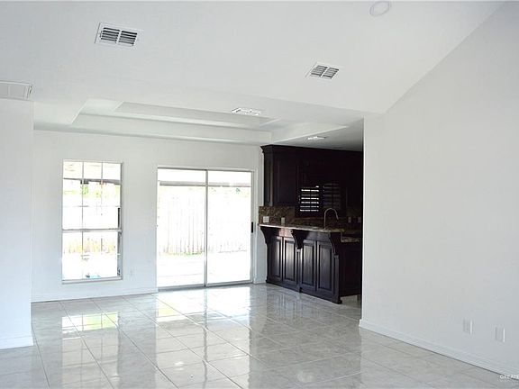 3rd image of 4225 Eagle Ave