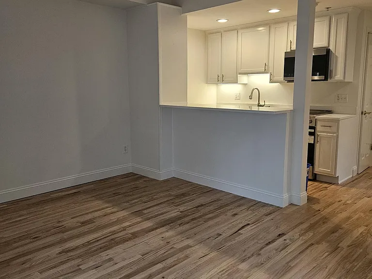 100C Danbury Rd #1K — Photo 6