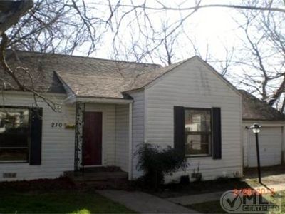 210 NE 32nd St, Grand Prairie, TX, 75050