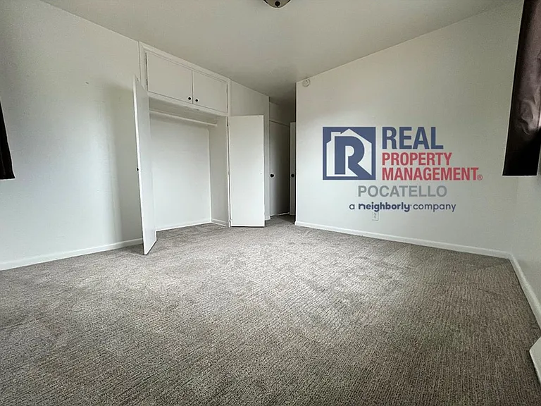 1154 W Eldredge Rd — Photo 14