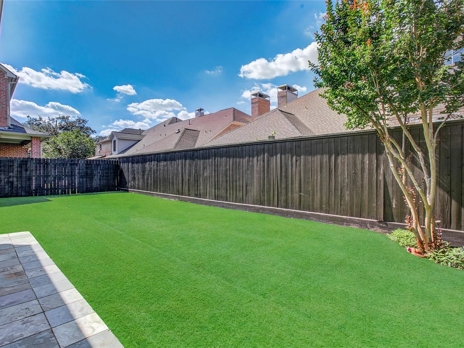 5 bed, 3.5 bath, 3986 sqft, $4,000 — Photo 3