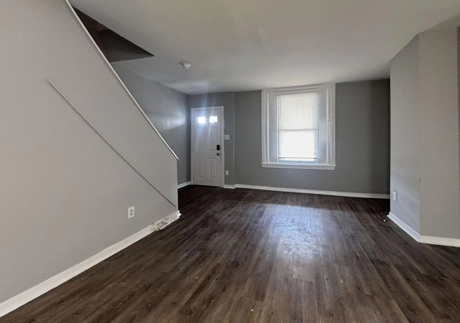 Modern 3-Bed Row Home in West Philly — Photo 3