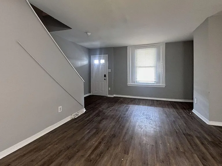 22 N Conestoga St — Photo 3