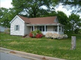 1159 Ridge Ave, Eden, NC 27288