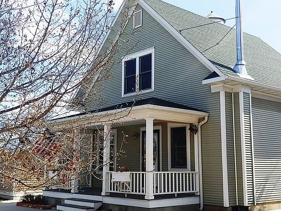 3rd image of 219 Logan Ave
