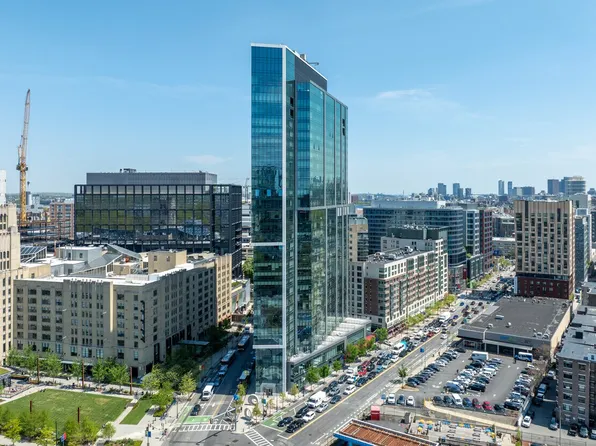188 Brookline Ave #23B, Boston, MA 02215
