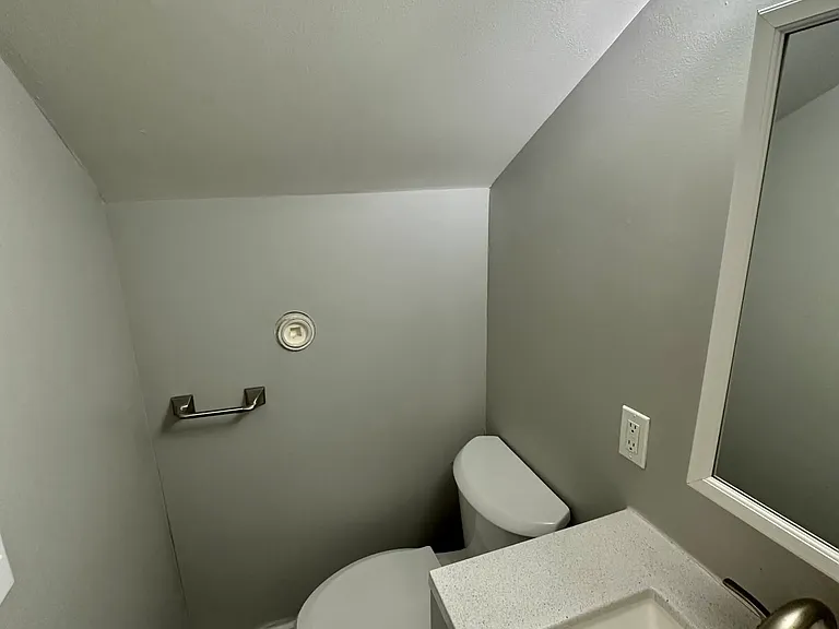 428 Lockwood St #428 — Photo 4