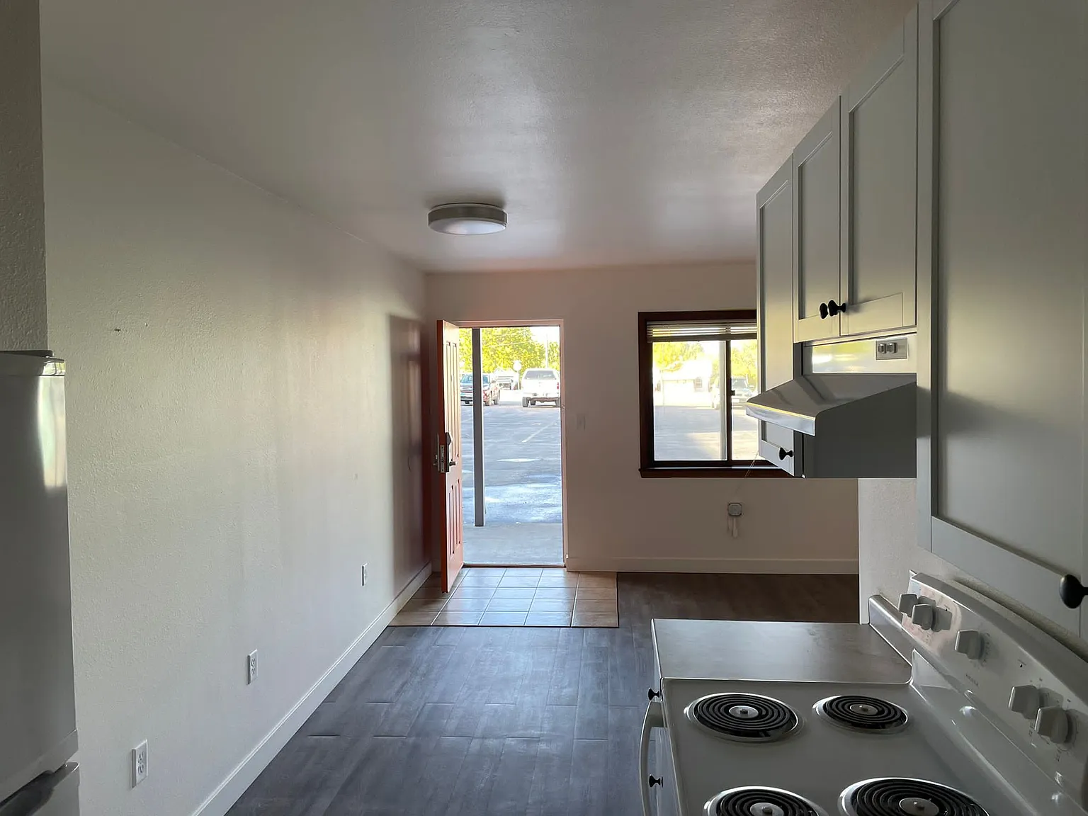 518 National St — Photo 2