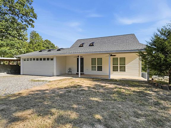 3rd image of 43 Hidden Valley Dr