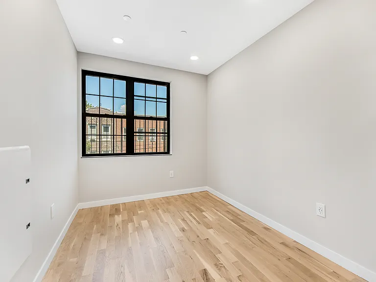 1000 Findlay Ave #Penthouse 2 — Photo 7